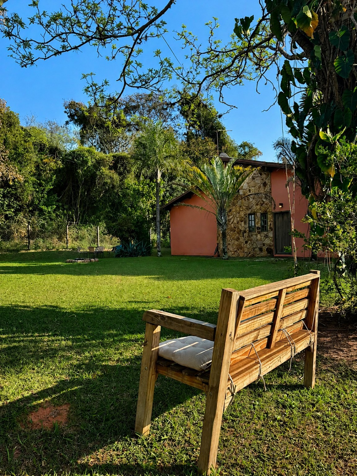 Área externa do espaço de Hipnose Clínica de Iago Moia em Bauru